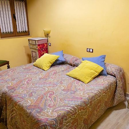 Hotel Un Lugar En La Vecilla Dueñas المظهر الخارجي الصورة