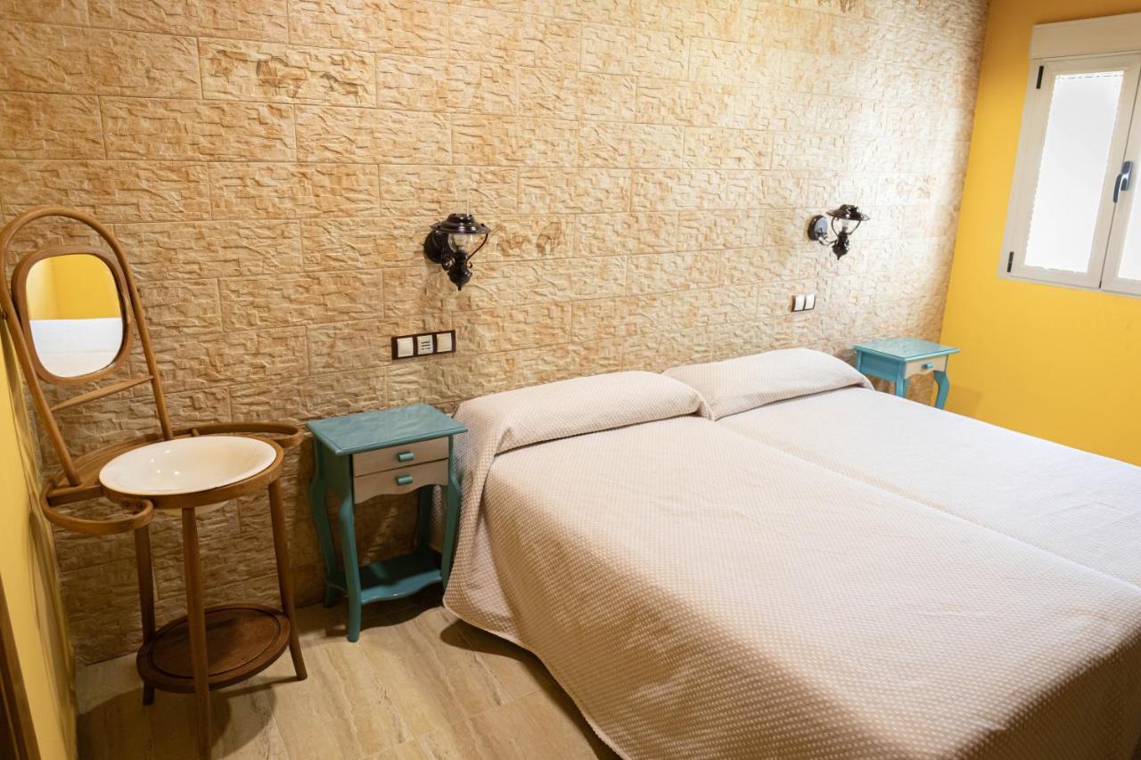 Hotel Un Lugar En La Vecilla Dueñas المظهر الخارجي الصورة