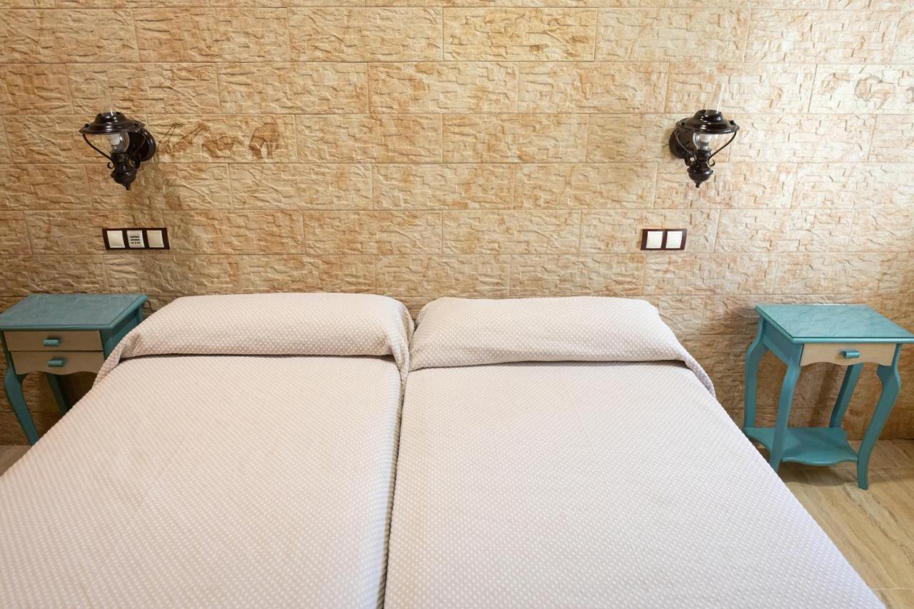 Hotel Un Lugar En La Vecilla Dueñas المظهر الخارجي الصورة
