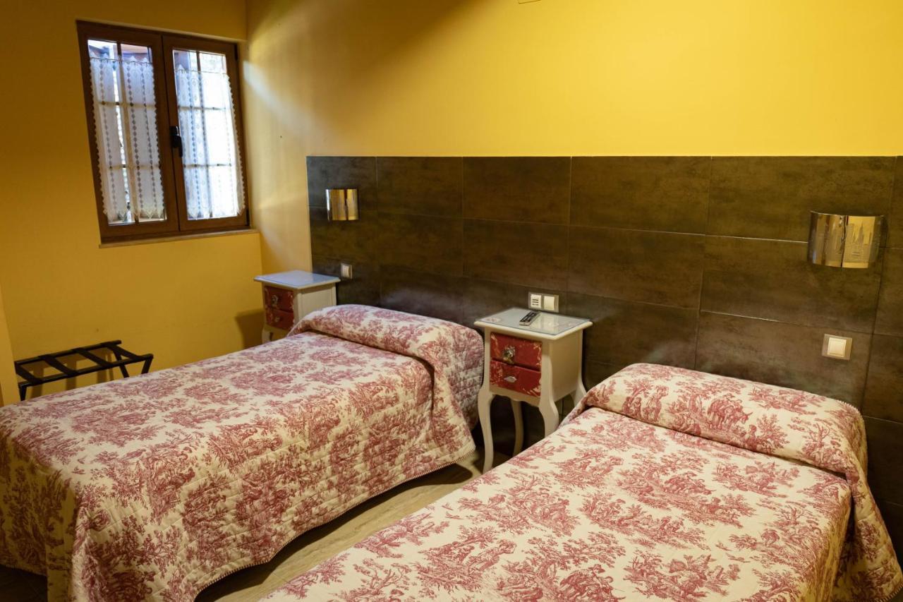 Hotel Un Lugar En La Vecilla Dueñas المظهر الخارجي الصورة